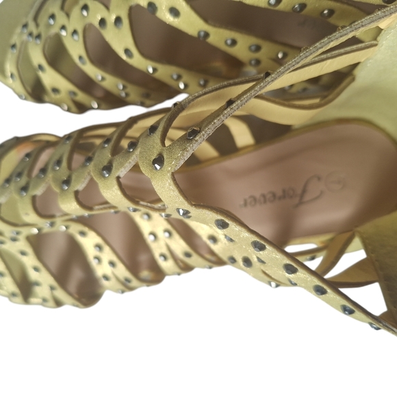 Yellow gladiator sandals new size 7 - Picture 6 of 8